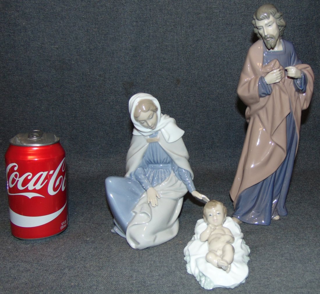 Nao by Lladro Holy Family Gres Porcelain Nativity Set: Nao by Lladro Holy Family Gres Porcelain Nativity Set with Saint Joseph (#12018), Virgin Mary (#12019), Baby Jesus (#12020). Condition is very good. Excellent. No damage. Several Shipping Options Avai