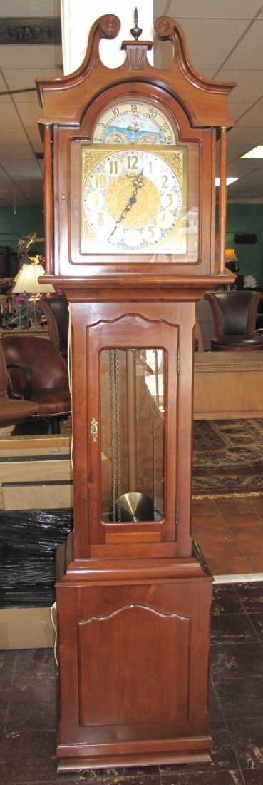 DANEKER "PRESIDENT" GRANDFATHER CLOCK (1 of 14)