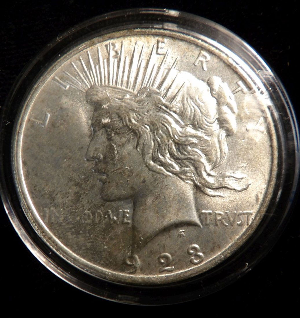 1923p PEACE SILVER DOLLAR (1 of 3)