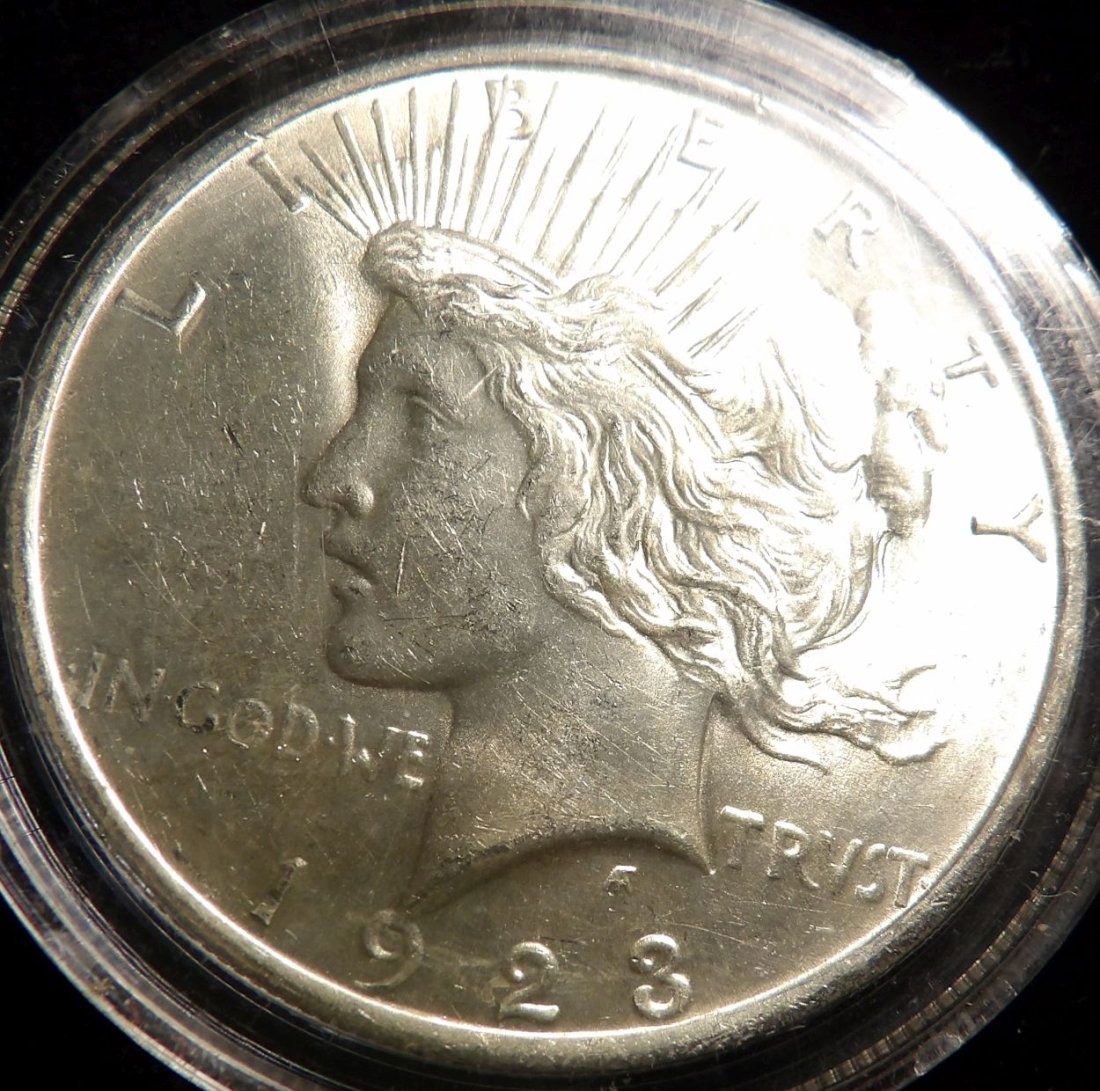 1923p PEACE SILVER DOLLAR (1 of 3)