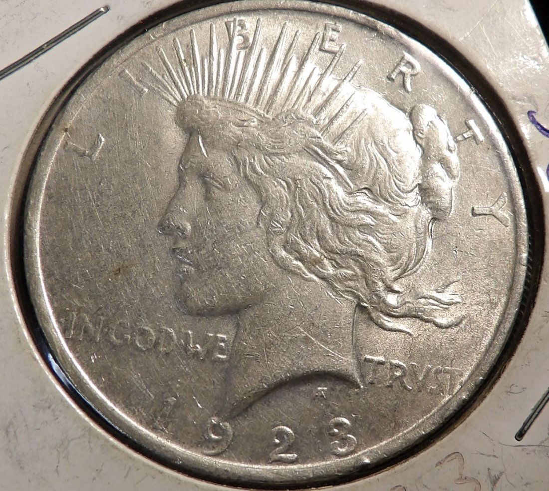 1923p PEACE SILVER DOLLAR (1 of 3)