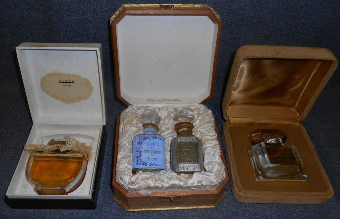 Lot of 4 Vintage Perfume Bottles (1 of 5)