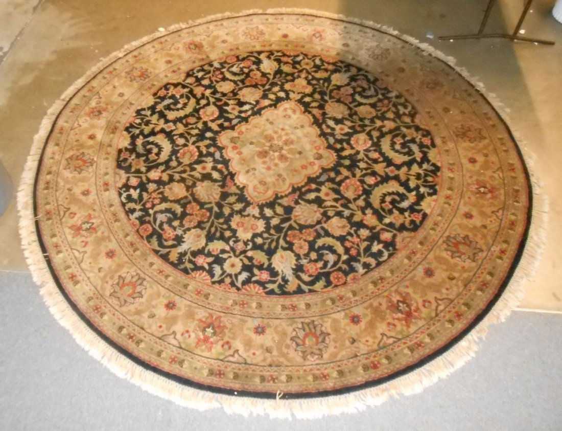 Old Round Rug (1 of 2)