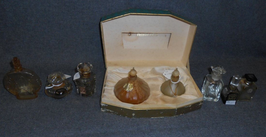 Lot of 8 Vintage Perfume Bottles (1 of 5)