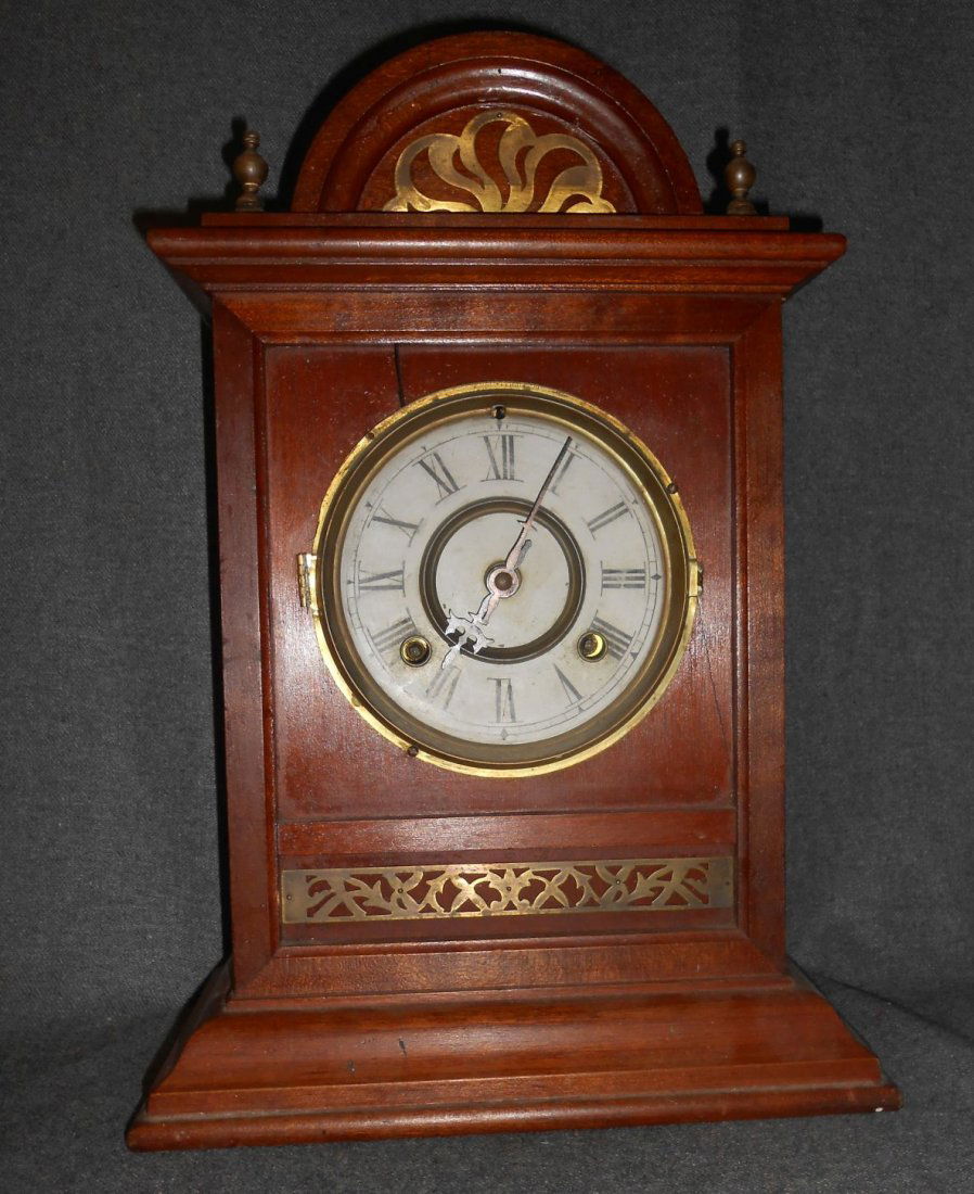 Antique New Haven Clock (1 of 5)