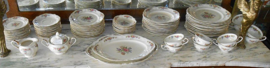Rosenthal "Viktoria" Dish Set 79 pieces (1 of 6)