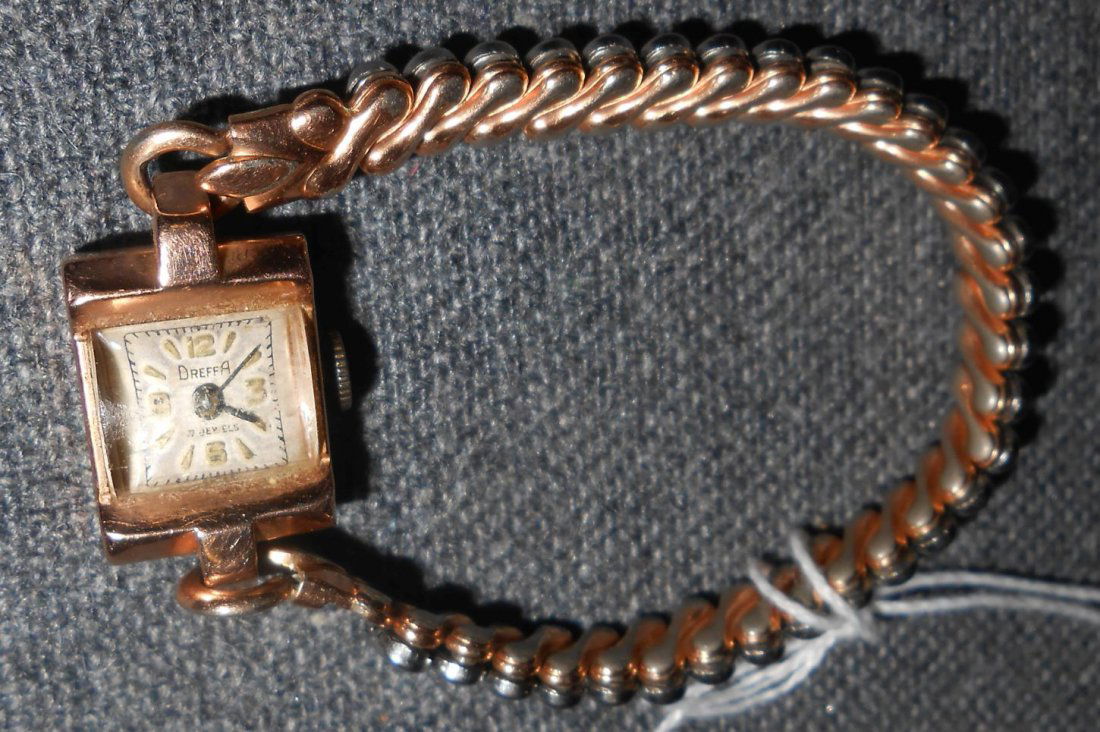 Vintage 14Kt Gold Ladies Dreffa Watch: Vintage 14Kt Gold Ladies Dreffa Watch. Condition is good but shows age. Starting bid $30.