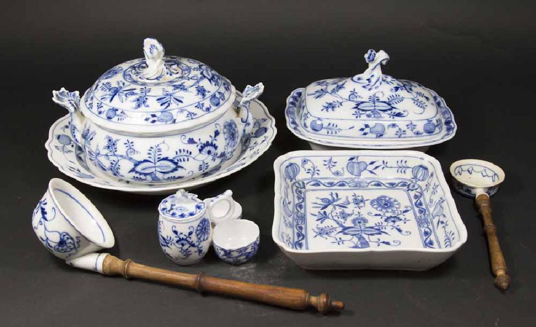 Blue Onion Meissen Porcelain Pieces (1 of 6)
