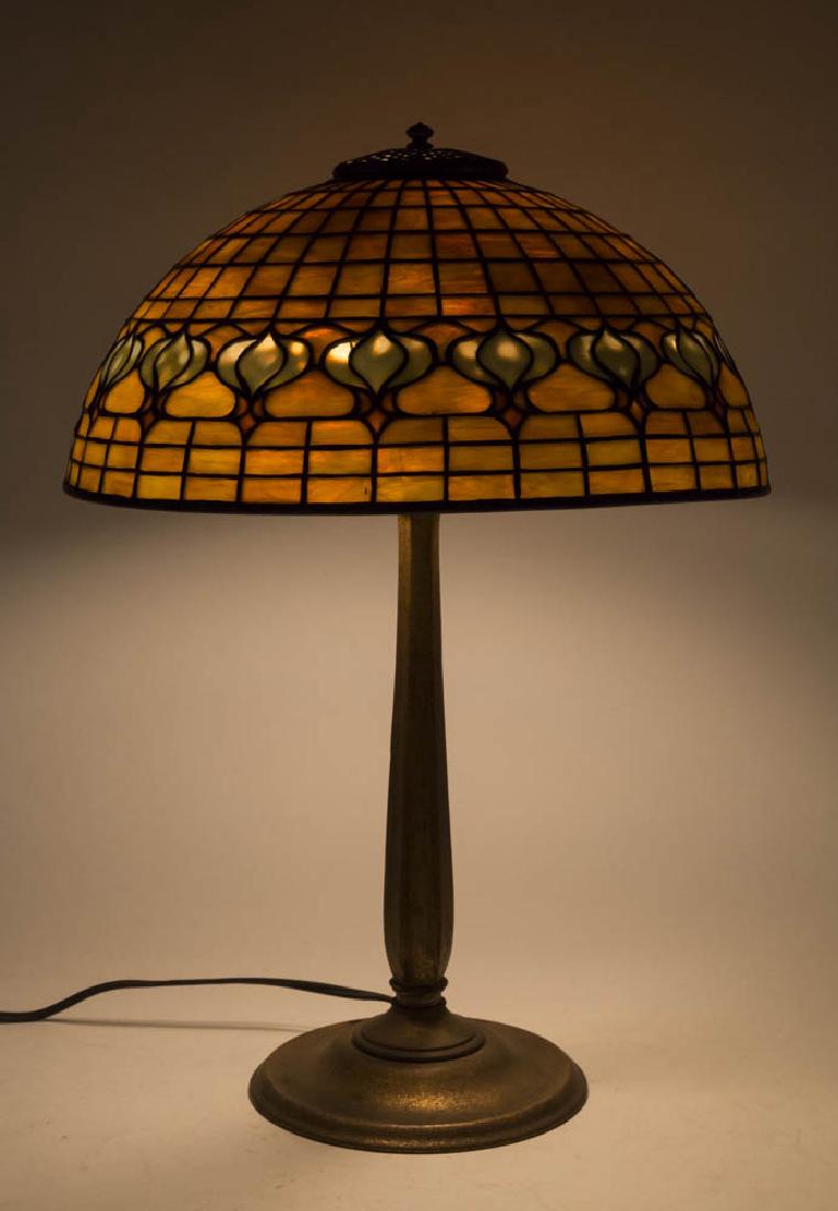 Tiffany 3-Light Lamp with Pomegranate Shade (1 of 10)