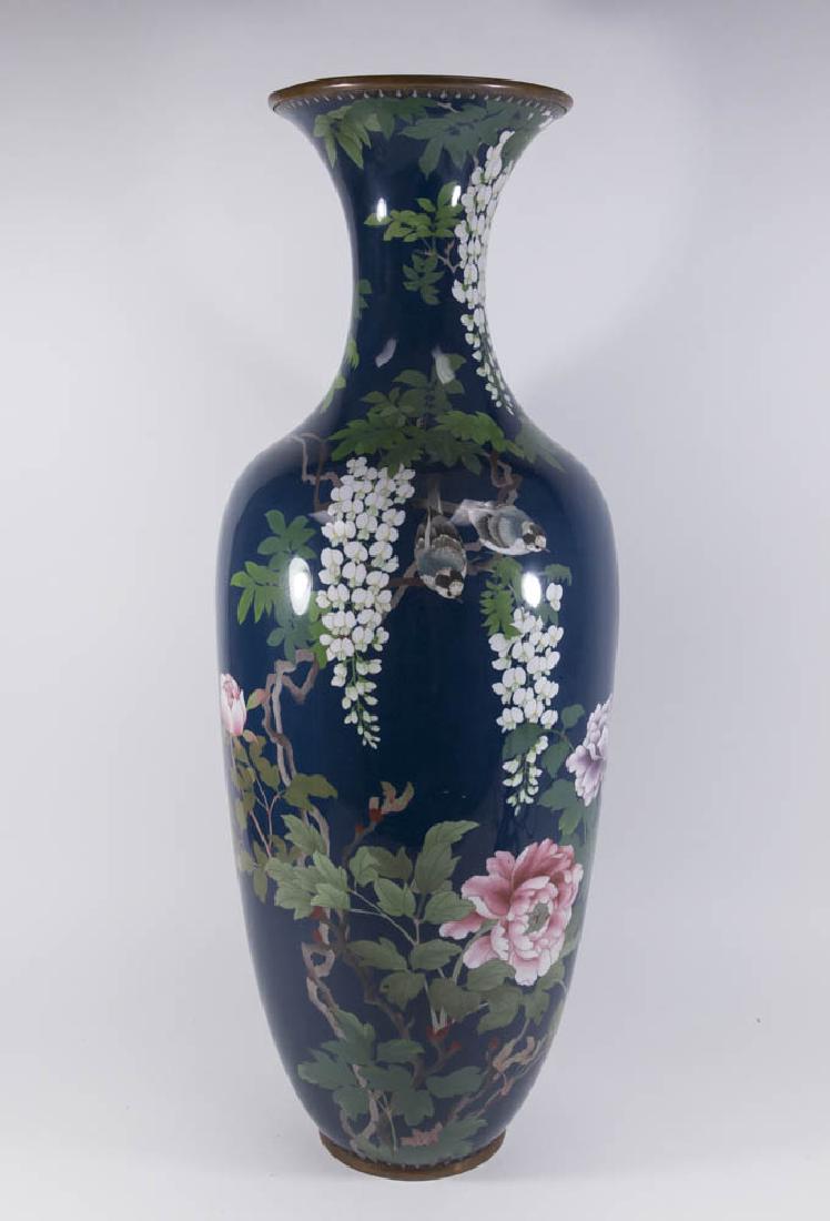 Japanese CloisonnÃ© Palace-Size Vase (1 of 6)