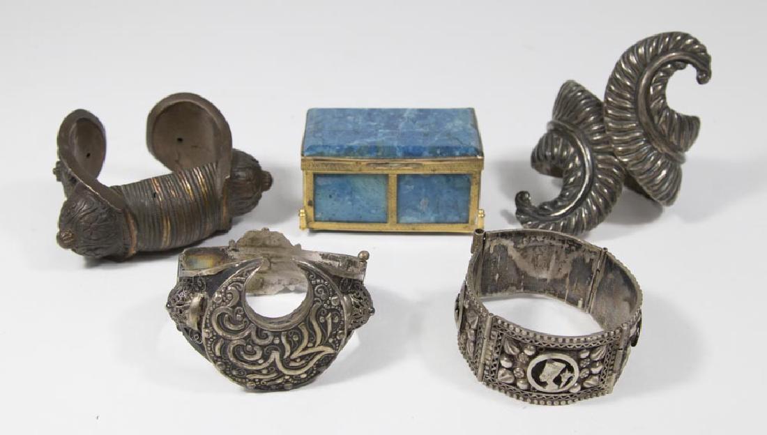 Lapis Lazuli Box & 4 Bracelets (1 of 7)