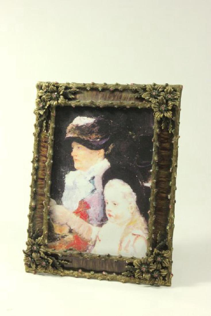 Jay Strongwater Twig Frame: Fits picture 6 1/2" x 4 3/4".