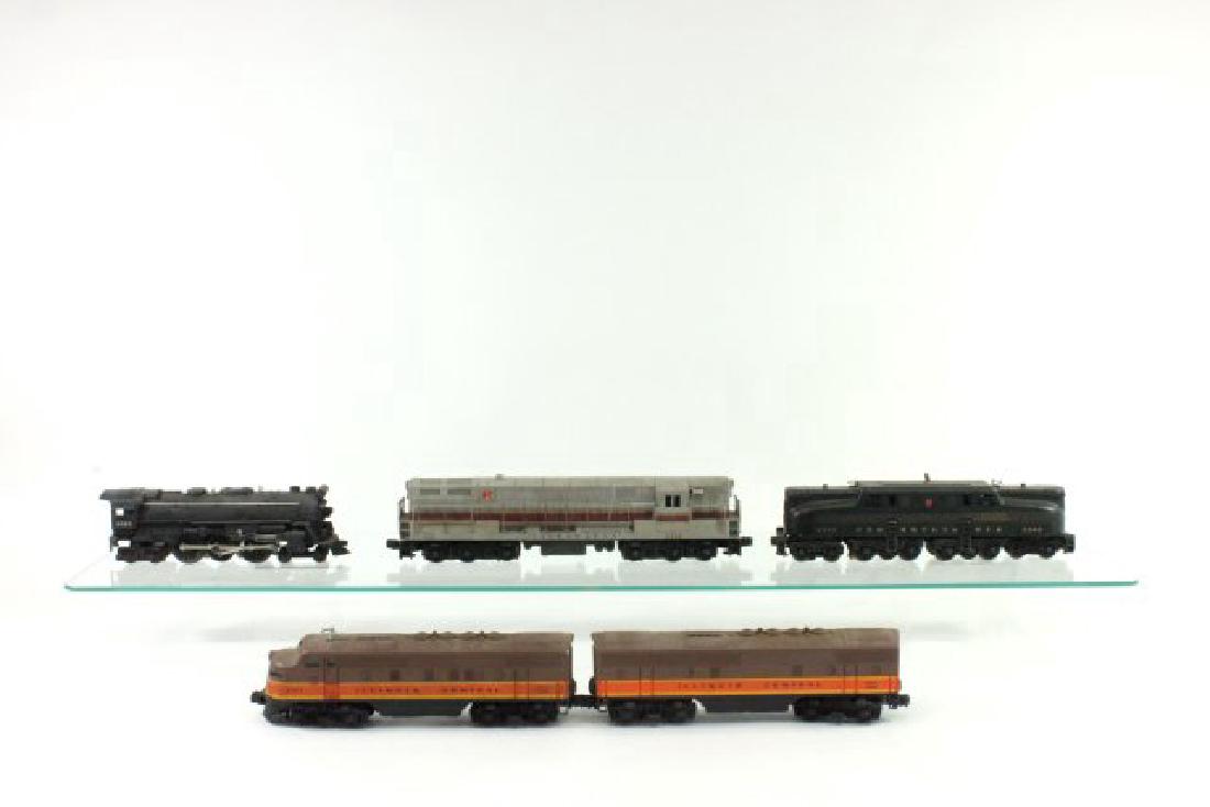 Lot of 5 Lionel Engines & Cars (1 of 8)