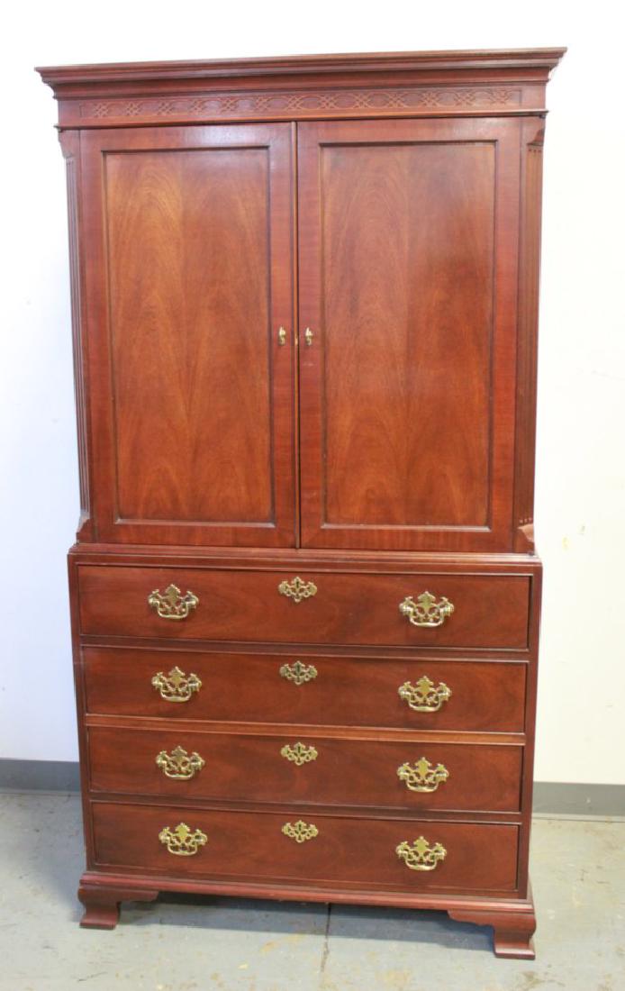 Mahogany Baker Linen Press (1 of 5)