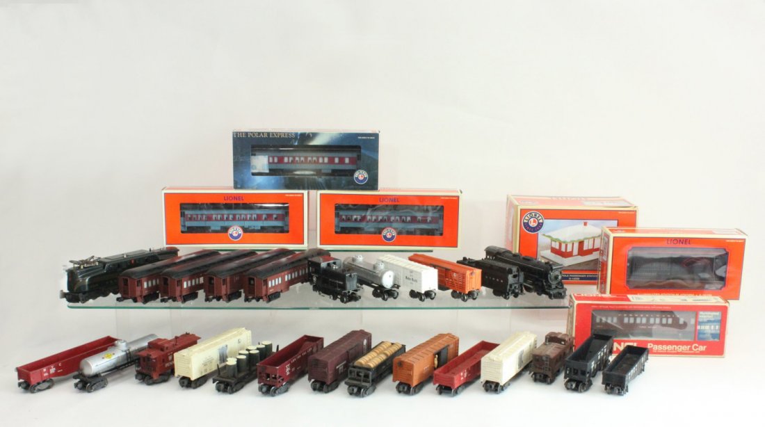 Group Lot of Lionel Trains (1 of 6)