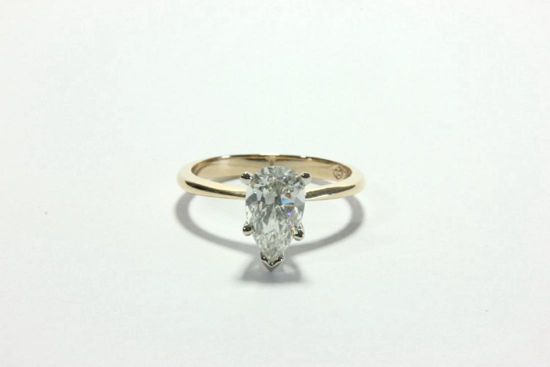 1.30 Ct VVS2 Diamond Engagement Ring (1 of 4)