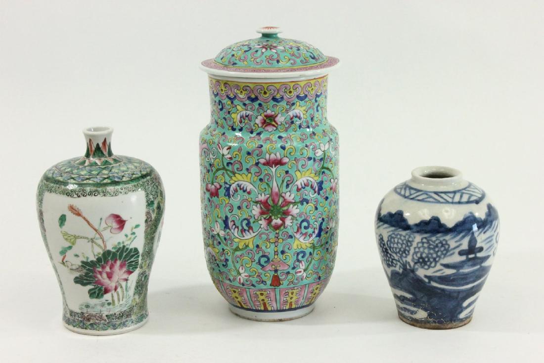 3 Chinese Porcelain Items (1 of 7)