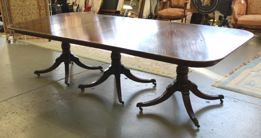 Triple Pedestal 3-Part Dining Table (1 of 4)