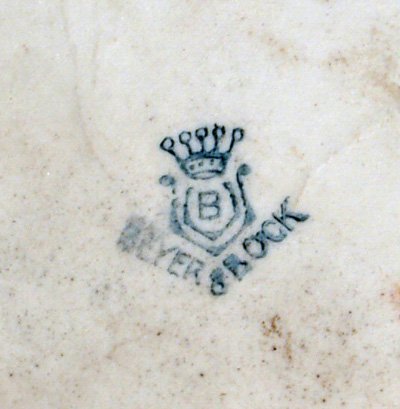 Group lot of porcelain - 3