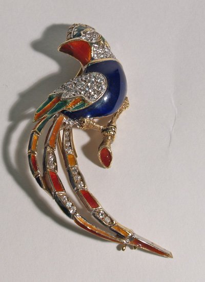 14kt yellow gold, diamond & enamel pin