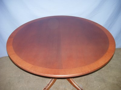 Mahogany center table with satinwood banding - 2