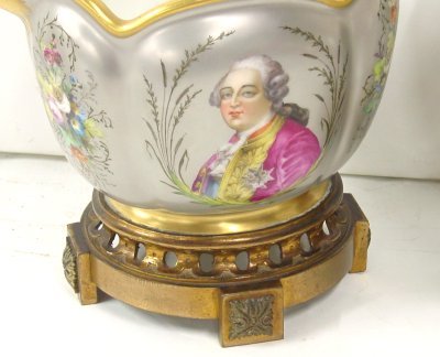 Pair 19th c. Sevres bronze footed cache pots - 2