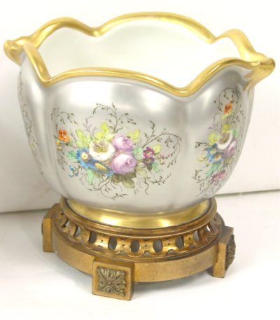 Pair 19th c. Sevres bronze footed cache pots - 3