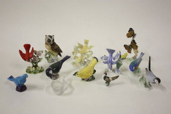 12 porcelain & glass animals & butterfly group: Stangl, German, B & G, Rosenthal & Hutchenreuther. Good condition. From the Estate of Dr. Bernard Eisenstein.