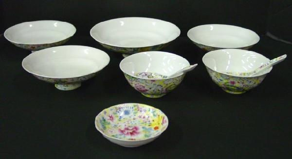 Set of bowls & soup dishes: Floral decoration. Includes: 6 bowls, 1 small dish & 2 spoons. From the estate of an anonymous Orientalia collector in Edison, New Jersey.