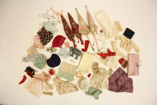 Bag lot of assorted dolls & parts: Contents of the Brooklyn Heights Montague Terrace estate of J. Victor Herd & his wife Pauline Hoffman Herd