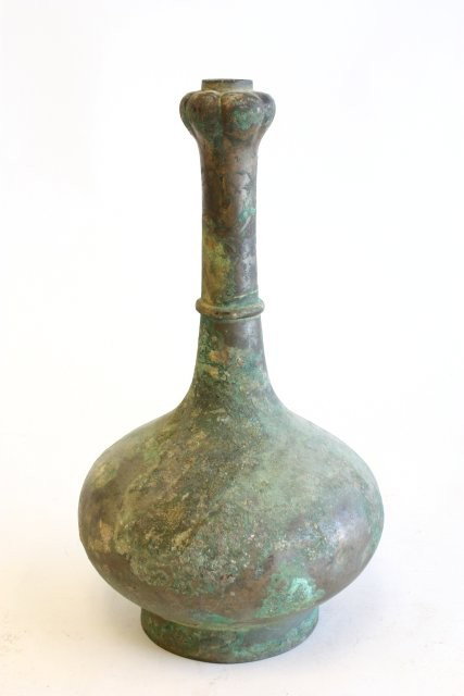 Han Dynasty bronze vase with garlic top: Approx. 16" H.