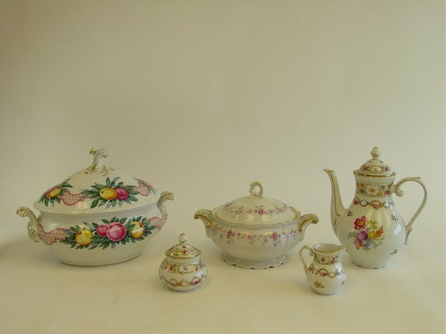 Schumann Bavarian floral porcelain coffee set: 1- Coffee pot, approx. 10". Hutschenreuther floral porcelain tureen, approx. 10" x 12". 1- Edelstein, Bavarian floral covered vegetable dish, approx. 7" x 10". Please read our terms of sale.