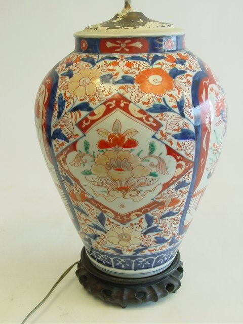 Antique Japanese Imari lamp: Please read our terms of sale.