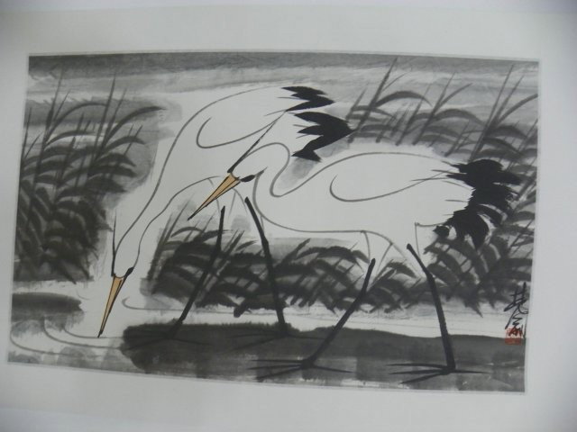 Chinese scroll signed Feng Mian Lin: "2 Birds on Beach", signed lower right, Principal of art school. Approx. 16.75" x 26.75". Artist's signature not guaranteed. Please read our terms of sale.