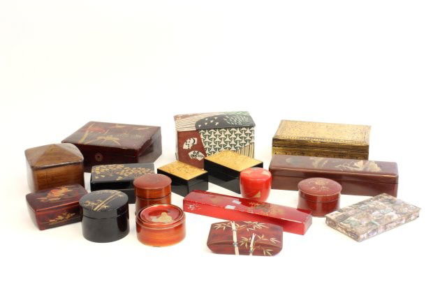 18 various lacquerware & other boxes: Including: Coasters, Japanese & Chinese. From the estate of a private collector. Please read our terms of sale.
