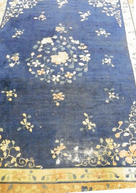 Blue Chinese rug - 2