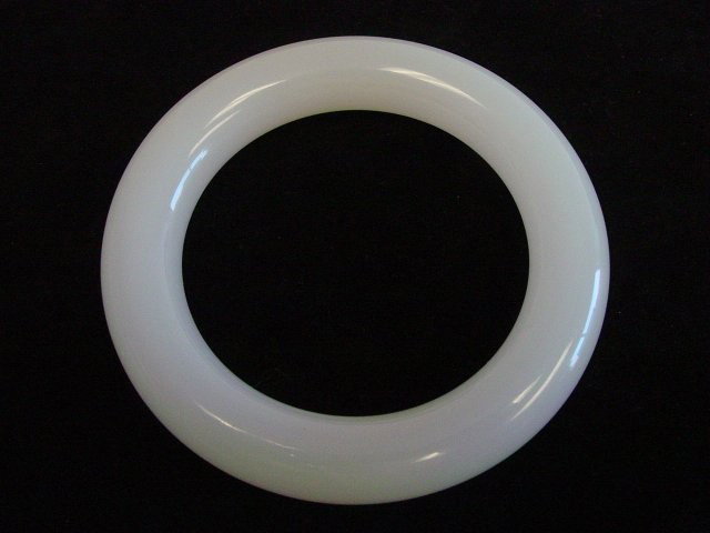 Exceptional Chinese white jade bangle: Approx. 4" Diam. Please read our terms of sale.