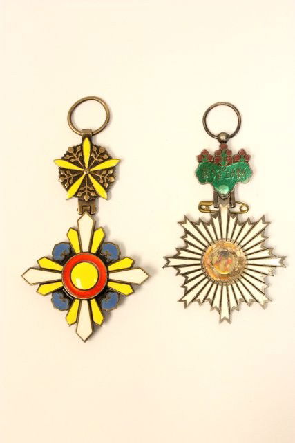 2 enameled for eastern badges: Please read our terms of sale.