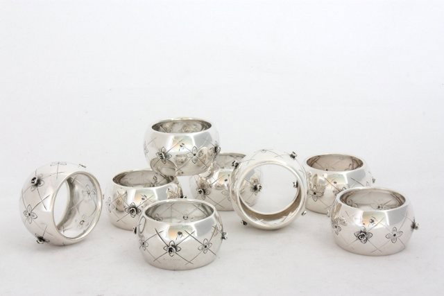Matched set sterling silver Hazorfim napkin rings: 8 in total. Approx. 10 oz., 260 grams. From a Brooklyn estate. Please read our terms of sale.