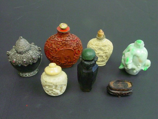 Group of Chinese assorted smalls: Snuff bottles, cinnabar, Peking glass & jade. 7 pieces. Please read our terms of sale.