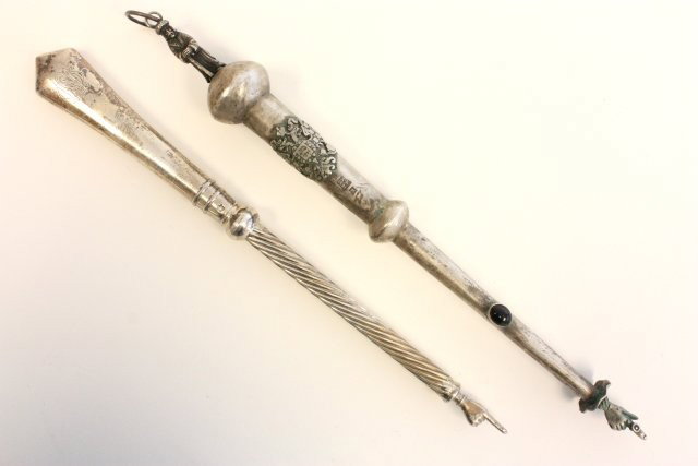 2 Silver Torah pointers