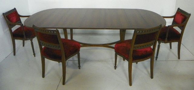 Italian walnut dining room table &chairs: Extension dining room table. With 3 leaves, 2 arm chairs & 2 side chairs.