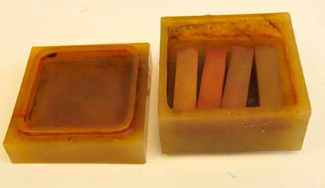 4 Tianhuang seals: 4 Tianhuang seal chops of rectangular form, light to medium honey color, each base carved with a seal, each in a precious soapstone box carved to depict "Coiled Dragons", ca. first half of 20th c. Sea