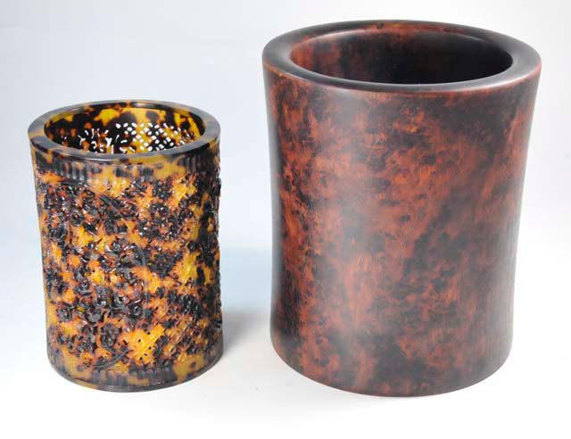 Group lot of 2 brush washers: 1- Huanghuali wood. 1- Tortoise shell. Approx. 3.5" D x 4.75" H.