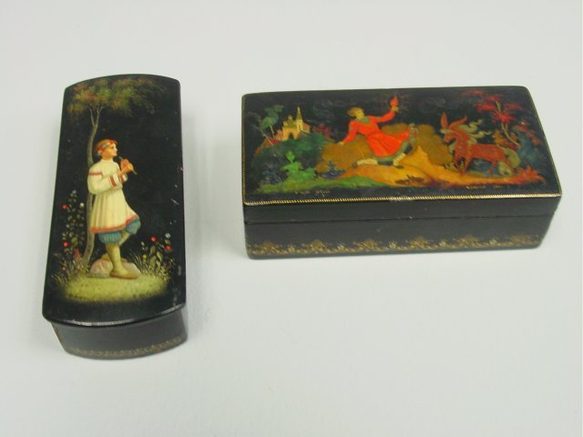 2 Russian papier mache boxes: 2 Russian papier mache boxes Please read our terms of sale.
