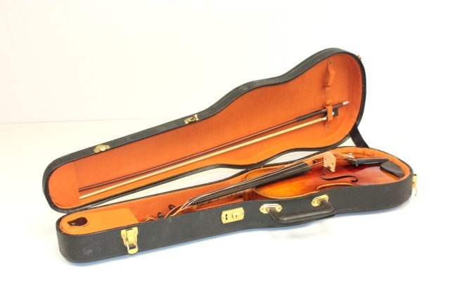 2 piece Back violin: Good condition, no makers name with bow signed Roth-Glasser. Approx. 13.25" with case. From a Ft. Lee, NJ estate. Please read our terms of sale.