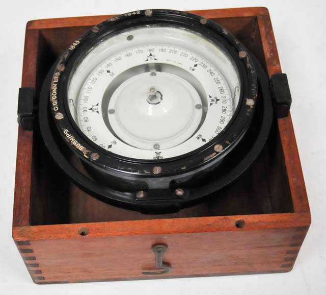 1942 liquid ship compass in original box: Company name "Buships". Compass approx. 8" D. Please read our terms of sale.