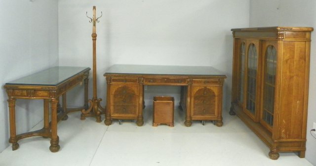5 pc office suite previously owned by Al Capone: By the Leopold Desk Co., originally sold at Sotheby's Parke Bernet Galleries in Chicago. Consignor states that the suite was formerly owned by Al Capone, American infamous Chicago Mobster. Consisting 