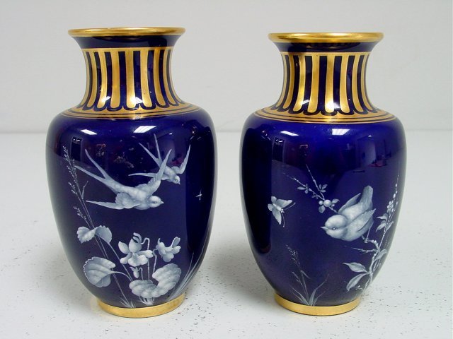 Pair 19th c. Minton vases: Cobalt & gilt depicting "Birds & Flowers", handpainted porcelain. Approx. 5" H. Please read our terms of sale.