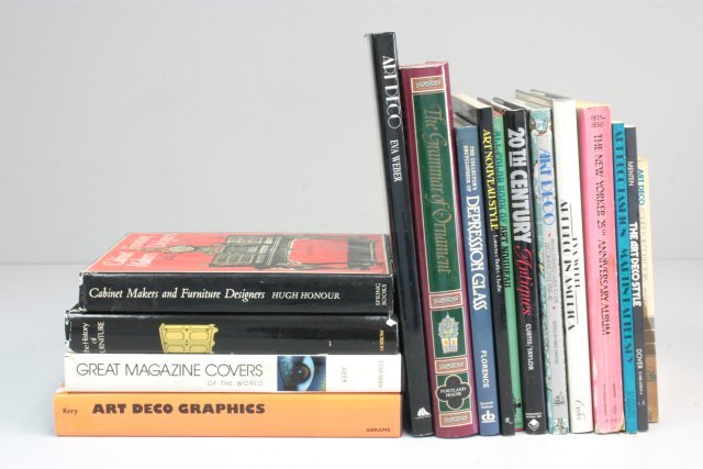 Group lot of 14 reference books on antiques: Including: 20th c. antiques encyclopedia, Depression glass, Art Deco books & Art Nouveau books. Please read our terms of sale.